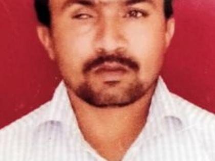 Three policemen, including Saponi, have been charged with inciting suicide | आत्महत्येस प्रवृत्त केल्याप्रकरणी सपोनिसह तीन पोलिसांवर गुन्हा Three policemen, including Saponi, have been charged with inciting suicide | आत्महत्येस प्रवृत्त केल्याप्रकरणी सपोनिसह तीन पोलिसांवर गुन्हा