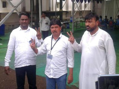 Farooq Shah of MIM won in Dhule | धुळ्यात एमआयएमचे फारुक शहा विजयी