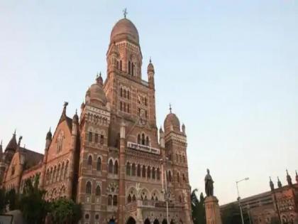 Property tax of Rs 486 crore deposited in Municipal Corporation treasury on last day | शेवटच्या दिवशी महापालिकेच्या तिजोरीत जमा झाला ४८६ कोटी रुपये मालमत्ता कर, अद्यापही १७०० कोटींचा खड्डा  