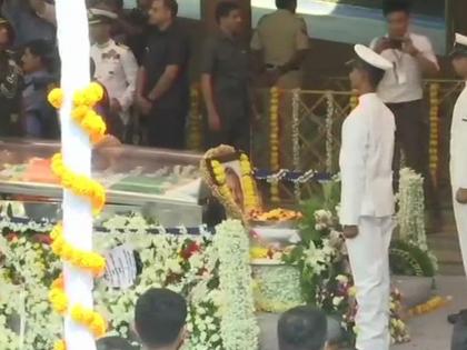 Manohar Parrikar Death Update : मनोहर पर्रीकर यांना लष्कराकडून अखेरची मानवंदना | Manohar Parrikar Death Update : मनोहर पर्रीकर यांना लष्कराकडून अखेरची मानवंदना