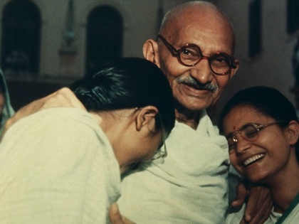 A documentary on Mahatma Gandhi will be coming soon | महात्मा गांधी यांच्यावरील माहितीपट लवकरच येणार