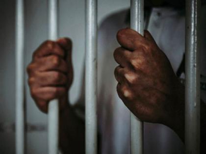 molestation of minor girl sleeping in yard; 3 thousand with a fine of three years imprisonment to the accused | अंगणात झोपलेल्या अल्पवयीन मुलीचा विनयभंग; आरोपीला तीन वर्षांचा कारावास