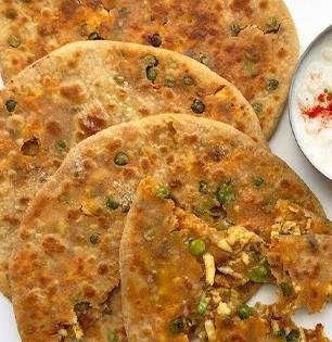 हिवाळा स्पेशल : विकेंडला करा गरमागरम मटार-पनीर पराठा; रेसिपी सोपी आणि चमचमीत