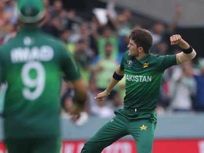 ICC World Cup 2019: Shahin Afridi's fantastic bowling; Pakistan given 238 runs target to New Zealand | ICC World Cup 2019 : शाहिन आफ्रिदीचा भेदक मारा, न्यूझीलंडच्या 237 धावा