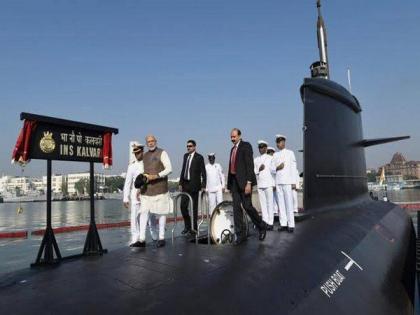 Pakistan's submarine disappeared after Balakot attack; Post-Balakot, Indian Navy hunted for 21 days | बालाकोट हल्ल्यानंतर पाकिस्तानची पाणबुडी गायब झालेली; नौदलाने 21 दिवस घेतला शोध