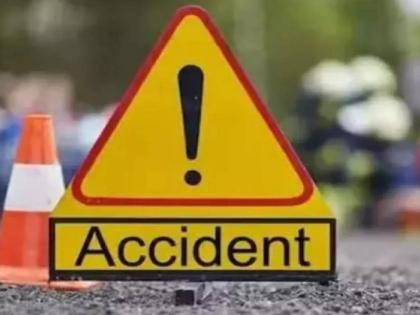 Hit by a speeding truck killed instantly, nephew seriously | भरधाव ट्रकची धडक आत्या ठार, भाचा गंभीर