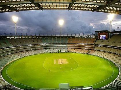 Dadoji Konddev Stadium will be 'bold' due to tennis ball cricket; The ground will be dedicated to the season ball competition | टेनिस बॉल क्रिकेटमुळे होणार दादोजी कोंडदेव स्टेडियम ‘बोल्ड’; सीझन बॉल स्पर्धेलाच मैदान देणार Dadoji Konddev Stadium will be 'bold' due to tennis ball cricket; The ground will be dedicated to the season ball competition | टेनिस बॉल क्रिकेटमुळे होणार दादोजी कोंडदेव स्टेडियम ‘बोल्ड’; सीझन बॉल स्पर्धेलाच मैदान देणार