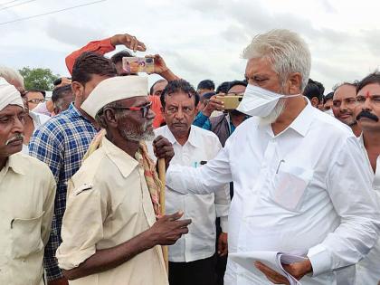 Sir, give support to all the farmers whose crops have been damaged! | साहेब, पिकांचे नुकसान झालेल्या सर्व शेतकऱ्यांना मदतीचा आधार द्या!