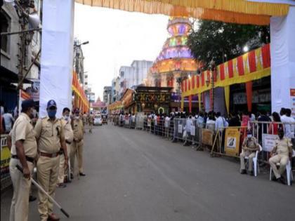 Traffic police suspended for trying to recover near Dagdusheth on Chaturthi | चतुर्थीला दगडुशेठ जवळ वसुलीचा प्रयत्न करणारा वाहतूक पोलीस निलंबित