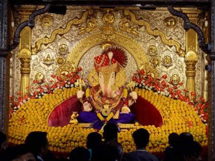 पुण्यात अक्षय तृतीयेनिमित्त दगडूशेठ हलवाई गणपतीला आंब्यांचा महानैवेद्य