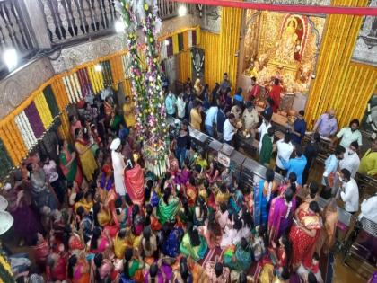 Ganesha birth ceremony of Dagdusheth temple | गणपती बाप्पा मोरया.., मंगलमूर्ती मोरया च्या निनादाने 'दगडूशेठ' चा गणेशजन्म सोहळा संपन्न