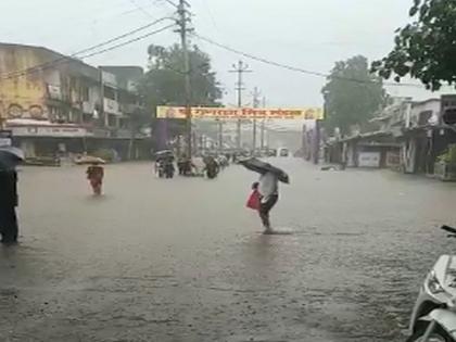 heavy rain in Dahanu | डहाणूमध्ये मुसळधार पाऊस, अनेक ठिकाणी साचले पाणी 