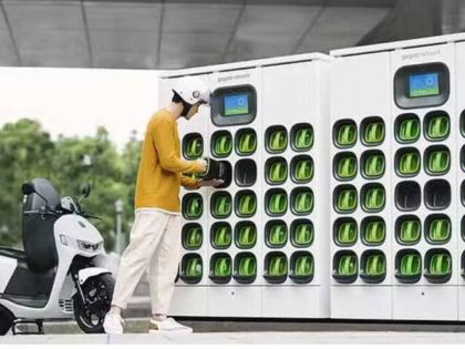 EV battery stations now at Metro, Mono stations; Mahamumbai Metro's decision to promote eco-friendly transport | मेट्रो, मोनो स्थानकांवर आता ईव्ही बॅटरी स्टेशन; दहिसर स्थानकावर पहिला प्रकल्प कार्यान्वित EV battery stations now at Metro, Mono stations; Mahamumbai Metro's decision to promote eco-friendly transport | मेट्रो, मोनो स्थानकांवर आता ईव्ही बॅटरी स्टेशन; दहिसर स्थानकावर पहिला प्रकल्प कार्यान्वित