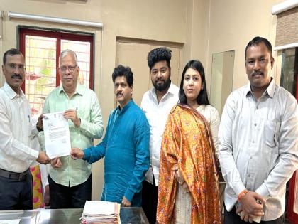 Relocate Dahisar Post Office back thackeray faction met senior post superintendents | दहिसर पोस्ट ऑफिस परत स्थलांतरित करा; 'उबाठा'ने घेतली वरिष्ठ पोस्ट अधिक्षकांची भेट