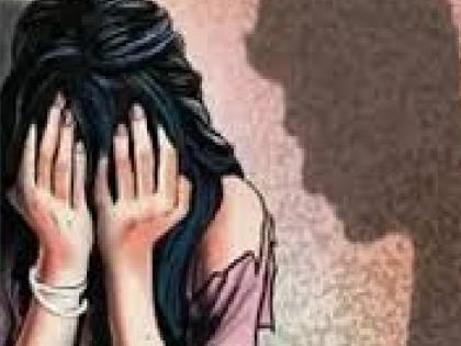 Girl assaulted while going to academy in Dahiwadi Satara, The victim is pregnant | Satara: दहिवडीत अकॅडमीत जाताना युवतीवर अत्याचार, नगरमधील तरुणाचे कृत्य; पीडित युवती गर्भवती