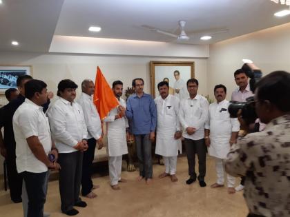 NCP's Nivedita Mane and Dhairyashal Mane join Shiv Sena | धैर्यशील माने यांचा शिवसेनेत प्रवेश तर निवेदिता माने यांचाही राजीनामा