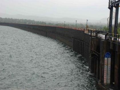 In Khadakvasla dam project, the water of 3.24 TMC is lower than last year | खडकवासला धरणप्रकल्पात गेल्या वर्षीच्या तुलनेत ३.२४ टीएमसी पाणीसाठी कमी