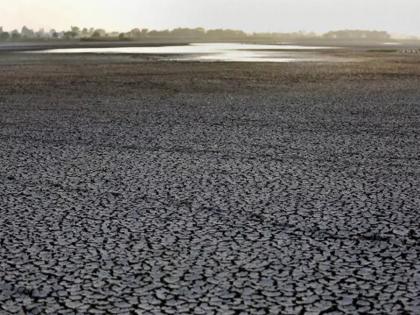 Pune residents, use water carefully! Due to lack of rain, only 14 percent water storage in the dam | पुणेकरांनो, पाणी जपून वापरा! पावसाचा पडला खंड, धरणात केवळ १४ टक्के पाणीसाठा