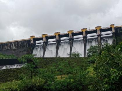 Water discharge from Pawana Dam begins; Pawana Dam 72% full | पवनाधरणातुन पाण्याचा विसर्ग सुरू; पवना धरण ७२%भरले Water discharge from Pawana Dam begins; Pawana Dam 72% full | पवनाधरणातुन पाण्याचा विसर्ग सुरू; पवना धरण ७२%भरले