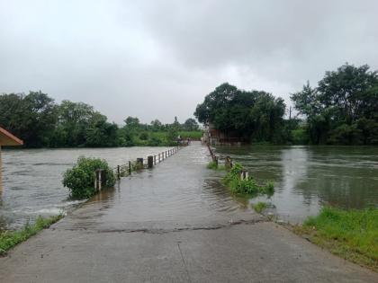pune news Flood in Pawana river: Kothurne bridge under water, communication with villages lost | पवना नदीला पूर: कोथुर्णे पूल पाण्याखाली, गावांचा संपर्क तुटला