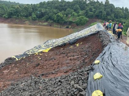 The construction fell of Kalwande dam in Chiplun, Villagers fear | Ratnagiri: कळवंडे धरणाचा भराव पुन्हा खचला, ग्रामस्थ भयभीत; सांडव्यात भराव येण्याची शक्यता