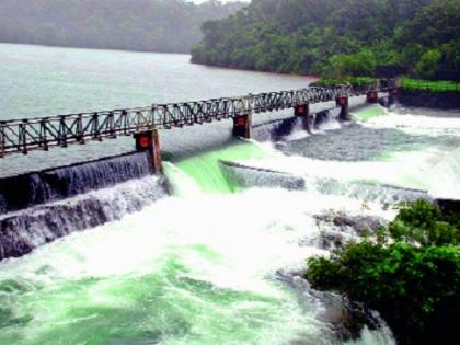 Chattodha also affected the area due to the Enghola dam: the Kalamwadi dam was interrupted | चाफोडी तर्फ ऐनघोलला धरणामुळे बेटाचे स्वरूप : काळम्मावाडी धरणामुळे बाधित