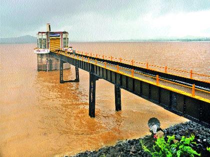 Water reservoir in abundance; Still the water-saving challenge | धरणात मुबलक पाणीसाठा; तरीही पाणीबचतीचे आव्हान