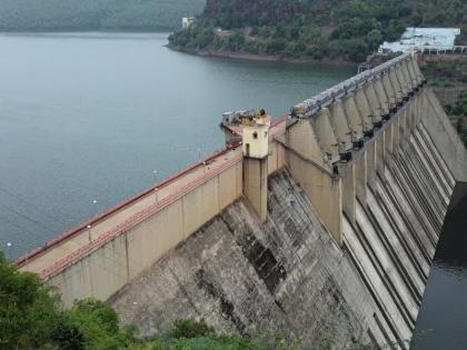 Not only Maharashtra, but the country's dams are 22 percent empty | महाराष्ट्रच नव्हे, तर देशातील धरणे २२ टक्के रिकामी...कसे होणार?, शेतकरी संकटात