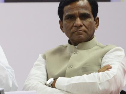 The people of Maharashtra know that where Maharashtra has been kept, Raosaheb gathered the demon of Pawar | महाराष्ट्र कुठे नेवून ठेवलाय हे राज्यातील जनतेला माहिती आहे, रावसाहेब दानवेंचा पवारांना टोला