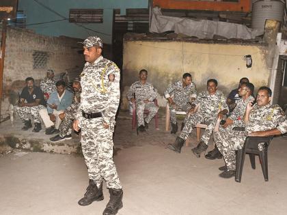 Clashes between two groups in Harshnagar over objectionable statement; Riot control team deployed overnight | आक्षेपार्ह वक्तव्यावरून हर्षनगरात दोन गटांत राडा; रात्रीतून दंगा काबू पथक तैनात Clashes between two groups in Harshnagar over objectionable statement; Riot control team deployed overnight | आक्षेपार्ह वक्तव्यावरून हर्षनगरात दोन गटांत राडा; रात्रीतून दंगा काबू पथक तैनात