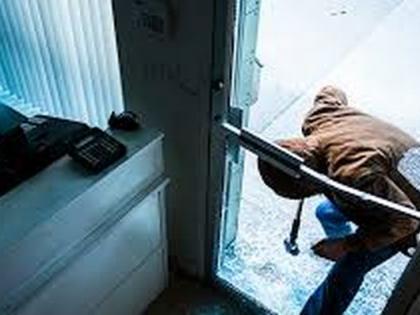 Daring theft from a property dealer in Nagpur | नागपुरात  प्रॉपर्टी डीलरकडे धाडसी चोरी