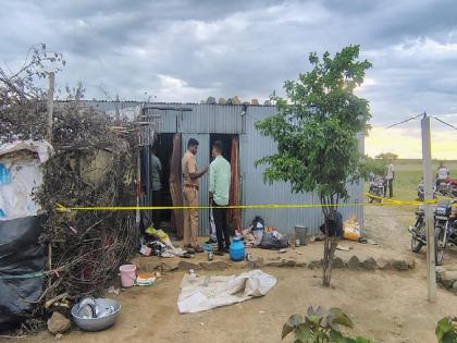 Armed robbery at a farm in Utgi Sangli, valuables worth Rs 6 lakh looted | सांगलीतील उटगीतील शेतवस्तीवर सशस्त्र दरोडा, सळईने मारहाण; दोघे जखमी Armed robbery at a farm in Utgi Sangli, valuables worth Rs 6 lakh looted | सांगलीतील उटगीतील शेतवस्तीवर सशस्त्र दरोडा, सळईने मारहाण; दोघे जखमी
