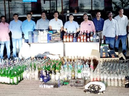 Fake foreign scotch factory busted, worth Rs 10 lakh seized pune latest news | Pune: बनावट विदेशी स्कॉच बनवण्याच्या कारखान्याचा पर्दाफाश, १० लाखांचा मुद्देमाल जप्त