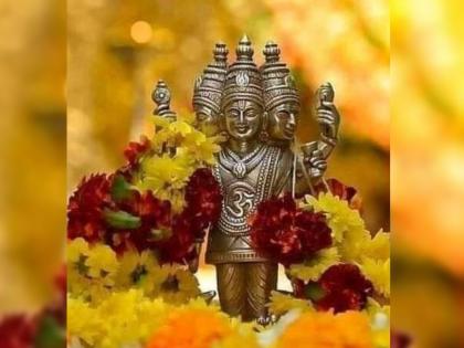 Datta Upasna : Say Datta Guru's bhajan to Guru Pratipada for Datta's grace to be upon us forever! | Datta Upasna : दत्त कृपा आपल्यावर सदैव राहावी यासाठी गुरुप्रतिपदेला म्हणा दत्त गुरूंचा झरा!