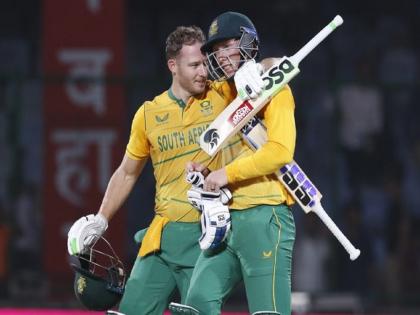 South Africa won by 7 wickets, Miller-Dussen shined; India's world record victory was briefly missed | दक्षिण आफ्रिकेचा ७ गड्यांनी विजय, मिलर-डुसेन तळपले; भारताचा विश्वविक्रमी विजय थोडक्यात हुकला