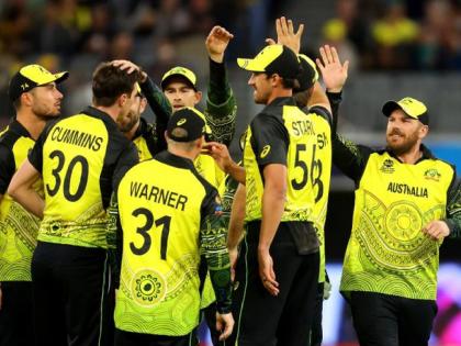 David Warner has appealed to the fans to come and watch Australia's match in the T20 World Cup | भारताच्या सामन्याला तुडुंब गर्दी तर ऑस्ट्रेलियाकडे चाहत्यांनी फिरवली पाठ, हताश वॉर्नर म्हणतो...