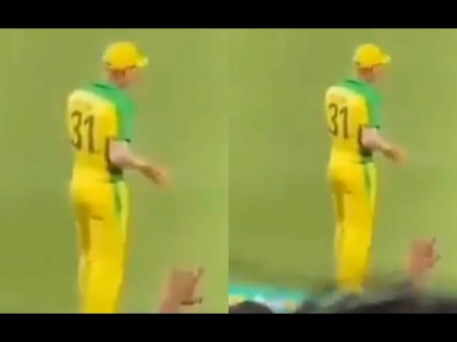 India vs Australia : David Warner brings out ‘Butta Bomma’ step while fielding in the first ODI, Video | India vs Australia : टीम इंडियाचा पराभव होत असताना डेव्हिड वॉर्नर तेलुगू गाण्यावर नाचत होता, Video Viral