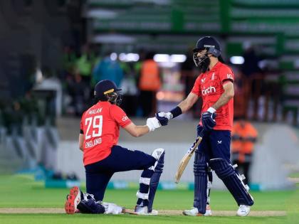 T20 World Cup, IND vs ENG : Dawid Malan could be doubtful for England's T20 World Cup semi-final against India after picking up a groin injury while fielding against Australia at the SCG  | T20 World Cup, IND vs ENG : भारतासाठी Good News! इंग्लंडचा स्टार खेळाडू सेमी फायनलच्या लढतीला मुकण्याची शक्यता