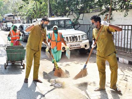 Job security for scavengers' families; decisions taken by Govt | सफाई कामगारांच्या कुटुंबांना नोकरीची शाश्वती