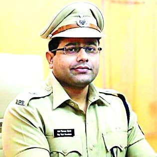 Scotch Order of Merit Award for DCP Roshan | डिसीपी रोशन यांना स्कॉच ऑर्डर ऑफ मेरिट अवॉर्ड