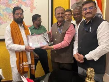 Journalist, CM Eknath Shinde got 77 percent marks; Got Open University Certificate of Nashik today | पत्रकार एकनाथ शिंदेंना मिळाले 77 टक्के गुण; मुक्त विद्यापीठाचे प्रमाणपत्र मिळाले