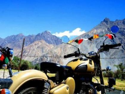 27 year old man died while traveling by bike in Leh Ladakh | लडाखला बाईकवर गेलेल्या तरुणाचा दुर्दैवी मृत्यू; वडिलांना शेवटचा फोन करुन सांगितली होती व्यथा