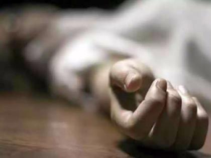 Mass suicide attempt by four members of the same family in chandrapur; wife dies, husband and two children serious | एकाच कुटुंबातील चौघांचा सामूहिक आत्महत्येचा प्रयत्न; पत्नीचा मृत्यू, पती व दोन मुले गंभीर