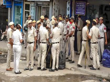 कोर्टाची टीम दरवाजावर, आत आईसह दोन मुलांचे मृतदेह; घर जप्त होण्याच्या भीतीने कुटुंबाचा सामूहिक अंत.