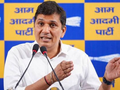 Congress took Rs 44 crore donation to defeat Kejriwal; Another allegation from AAP | केजरीवाल यांना हरवण्यासाठी काँग्रेसने ४४ कोटींची देणगी घेतली; 'आप'चा आणखी एक आरोप Congress took Rs 44 crore donation to defeat Kejriwal; Another allegation from AAP | केजरीवाल यांना हरवण्यासाठी काँग्रेसने ४४ कोटींची देणगी घेतली; 'आप'चा आणखी एक आरोप