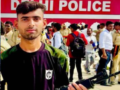 They used to trap young women by pretending to be policemen, but in the end the game backfired, and it turned out to be a game where they went to meet their girlfriends. | पोलीस असल्याचे सांगून तरुणींना जाळ्यात अडकवायचा, पण अखेरीस डाव उलटला, प्रेयसीला भेटायला गेला असता असा गेम झाला They used to trap young women by pretending to be policemen, but in the end the game backfired, and it turned out to be a game where they went to meet their girlfriends. | पोलीस असल्याचे सांगून तरुणींना जाळ्यात अडकवायचा, पण अखेरीस डाव उलटला, प्रेयसीला भेटायला गेला असता असा गेम झाला