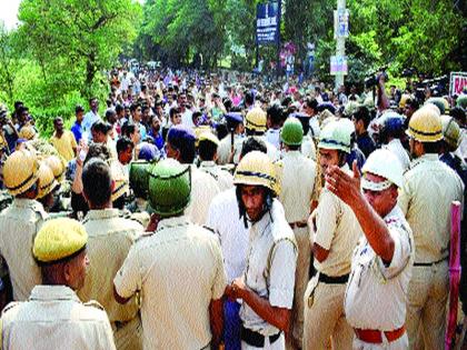 CBI probe in Pradumn Thakur's murder - family demand; Suspending the seasonal principal | प्रद्युम्न ठाकूरच्या हत्येची सीबीआय चौकशी करा - कुटुंबीयांची मागणी; हंगामी प्राचार्य निलंबित