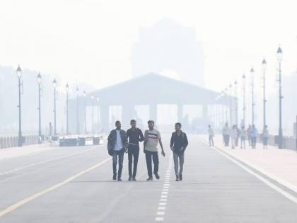 The havoc of pollution in Delhi! Schools closed from today, metro trips will be increased, Grap-3 will be implemented | दिल्लीत प्रदूषणाचा कहर! आजपासून शाळा बंद, मेट्रो फेऱ्या वाढवणार, ग्रॅप-3 लागू