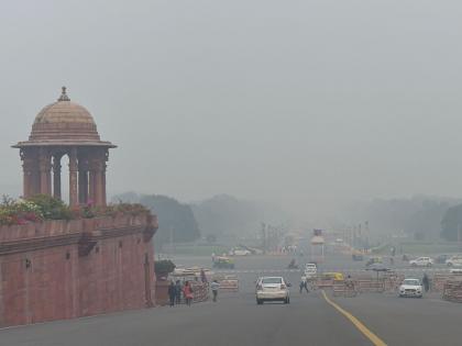 The rain came running, the pollution fumes dissipated; Relief for Delhiites | पाऊस आला धावून, प्रदूषणाचे धुरके गेले विरून; दिल्लीकरांना दिलासा