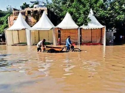 Yamuna floods half of Delhi; Situation critical in Noida, Ghaziabad | यमुनेच्या पुराने अर्धी दिल्ली पाण्यात; नोएडा, गाझियाबादमध्ये स्थिती बिकट